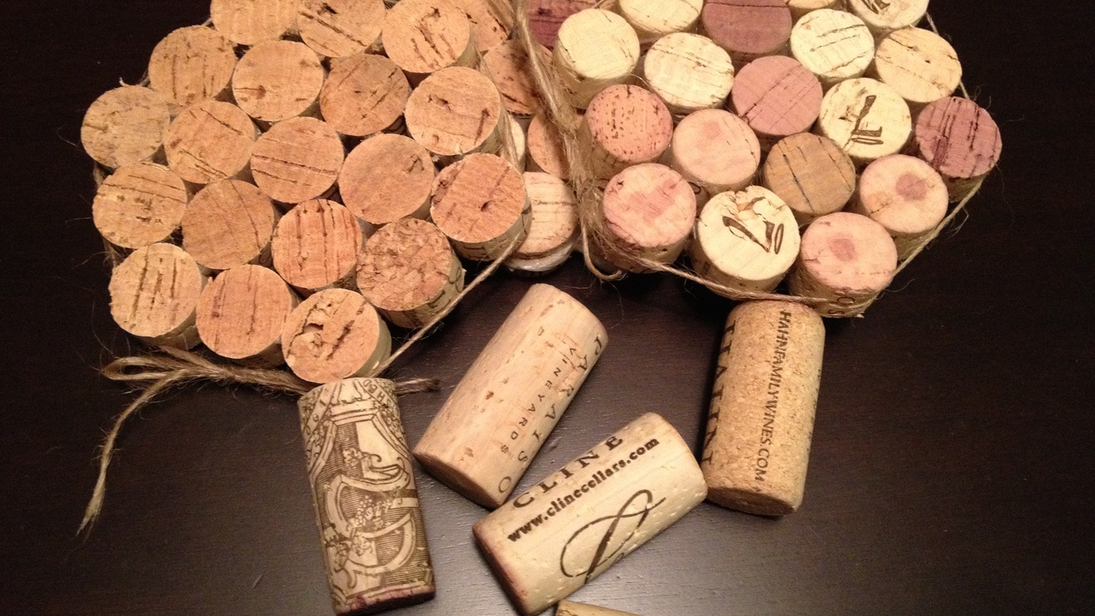 Uses of cork, cork plug