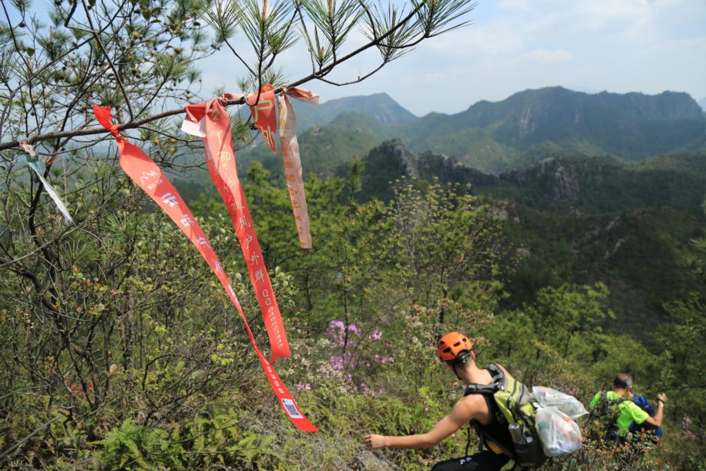 Trashtag Challenge, Hiking Version