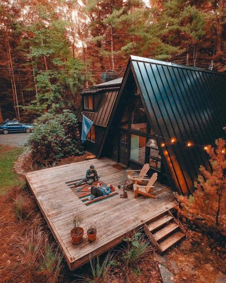 Off-Grid-Essentials-Triangle-Roof-Home